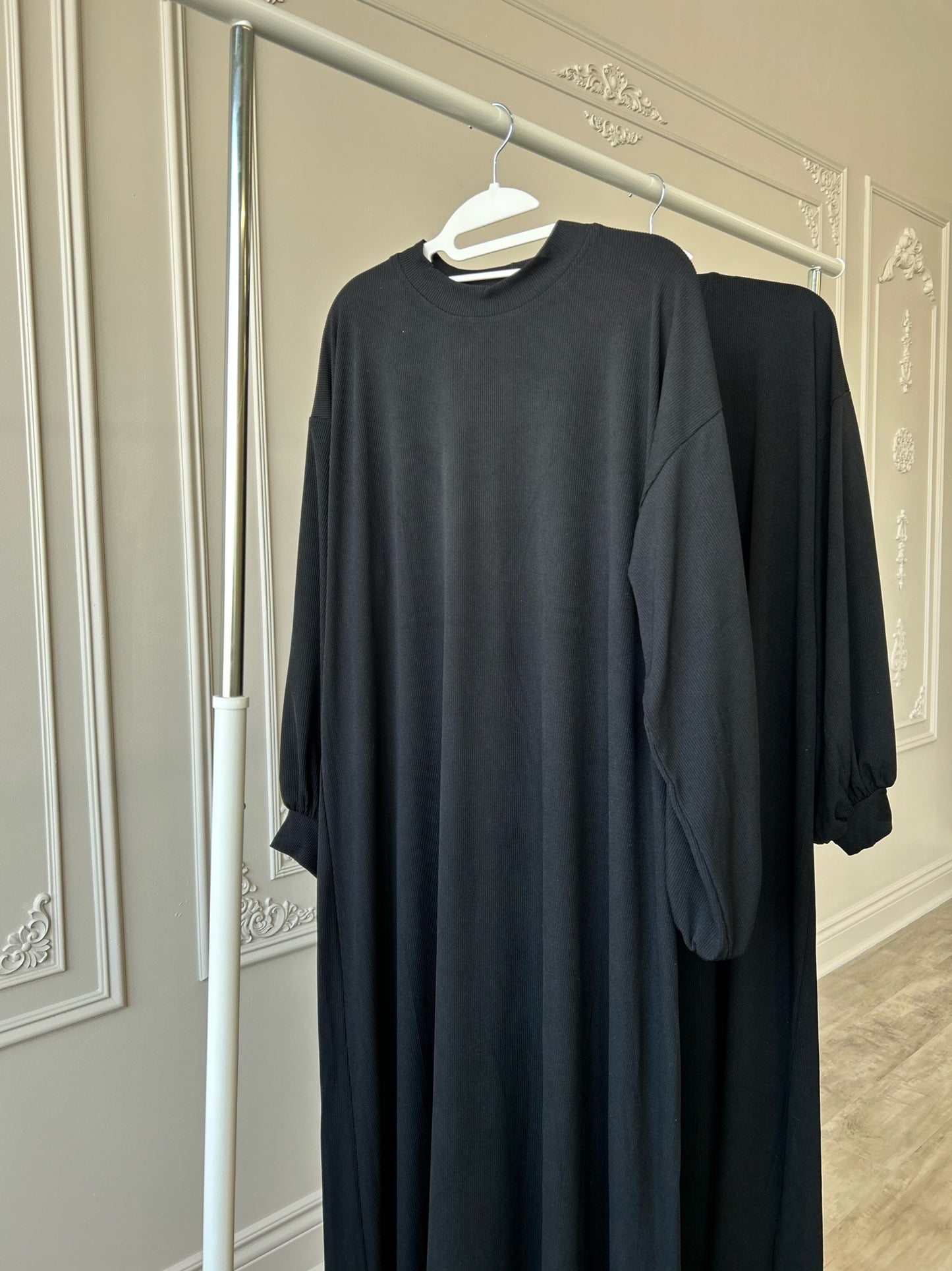 The Infinite Noir Abaya